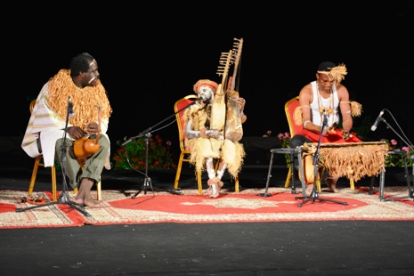 prestation-d-artistes-gabonais-au-festival-des-musiques-traditionnelles-de-meknes-1er-aout-2014-
