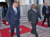 le-president-de-la-republique-gabonaise-raccompagne-vers-son-vehicule-par-le-ministre-marocain-aziz-akhannouch